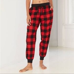 Stars Above Womens Perfectly Cozy Flannel Joggers Red Black Buffalo Plaid
